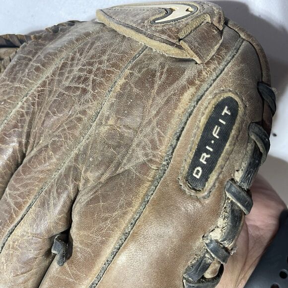 Nike Show Team Dri-Fit Baseball Softball Glove Right Hand Throw - Picture 7 of 7